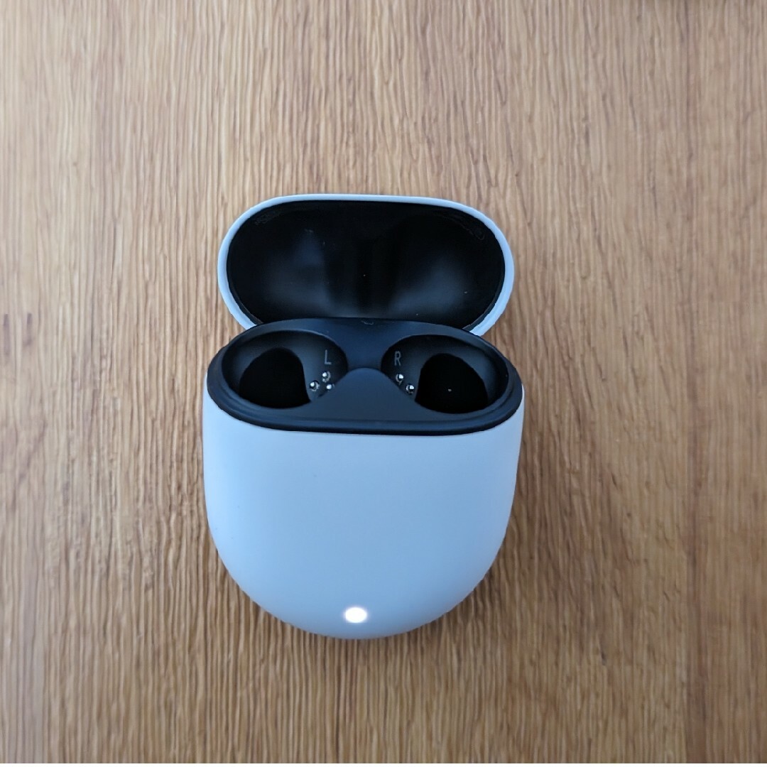 Google(グーグル)のGoogle Pixel Buds/Quite Mint スマホ/家電/カメラのオーディオ機器(ヘッドフォン/イヤフォン)の商品写真