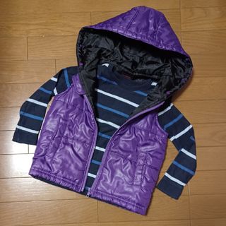 ギャップキッズ(GAP Kids)のフード付き中綿ベスト&長袖Tシャツ 110㎝ ２枚組(ジャケット/上着)