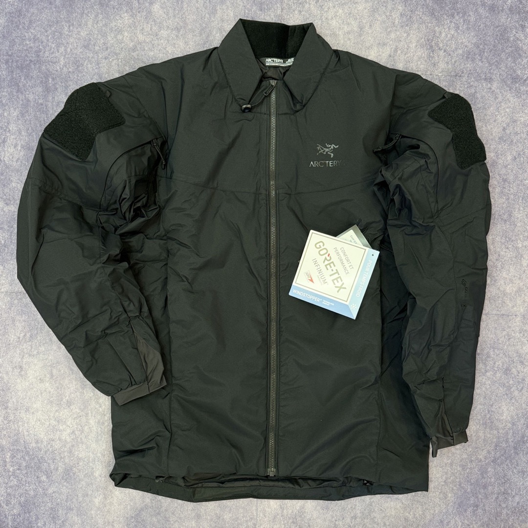 ARC'TERYX(アークテリクス)のアークテリクス LEAF ColdWX Jacket LT ブラック XS メンズのジャケット/アウター(ナイロンジャケット)の商品写真