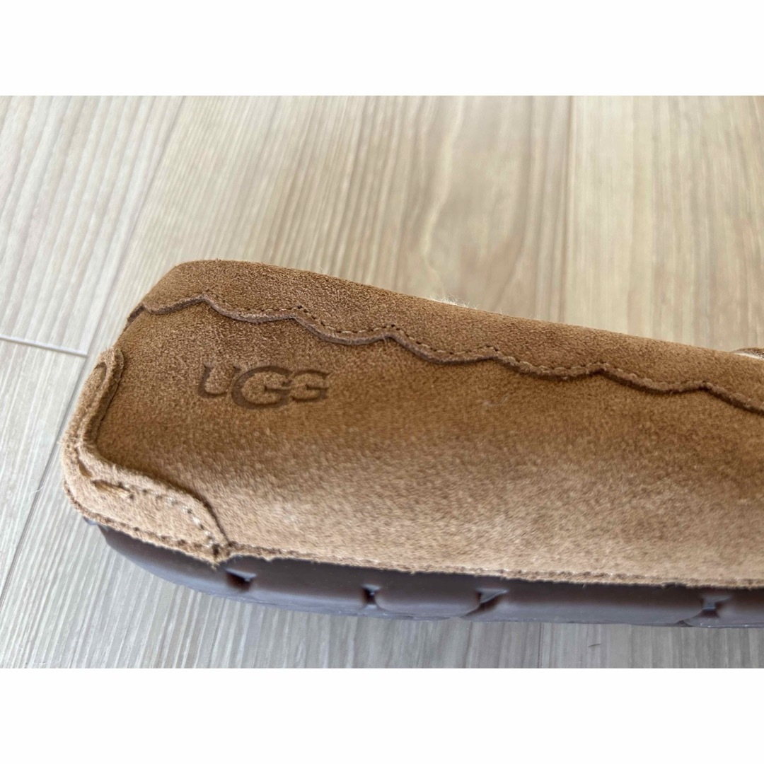 UGG(アグ)の【新品・未使用】ブラウン・UGG 内側ファーのモカシン レディースの靴/シューズ(スリッポン/モカシン)の商品写真