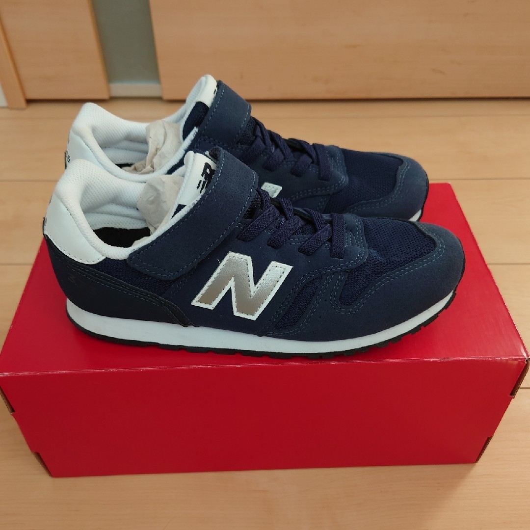 New Balance(ニューバランス)の新品☆22.5☆New Balance373☆スニーカー キッズ/ベビー/マタニティのキッズ靴/シューズ(15cm~)(スニーカー)の商品写真