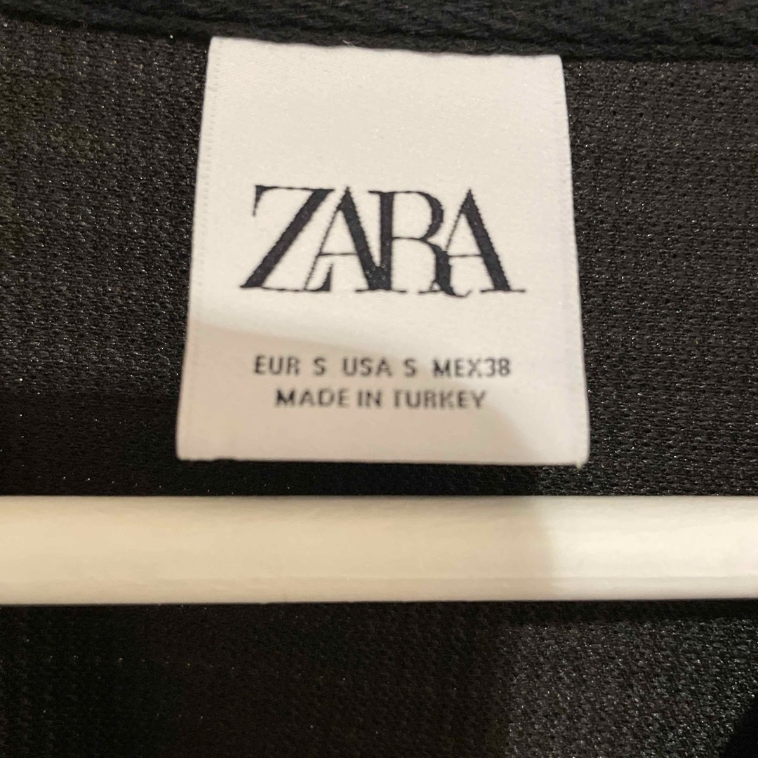 ZARA(ザラ)の美品　ZARA バイカラーニット ブラック×ブラウン サイズS メンズのトップス(ニット/セーター)の商品写真