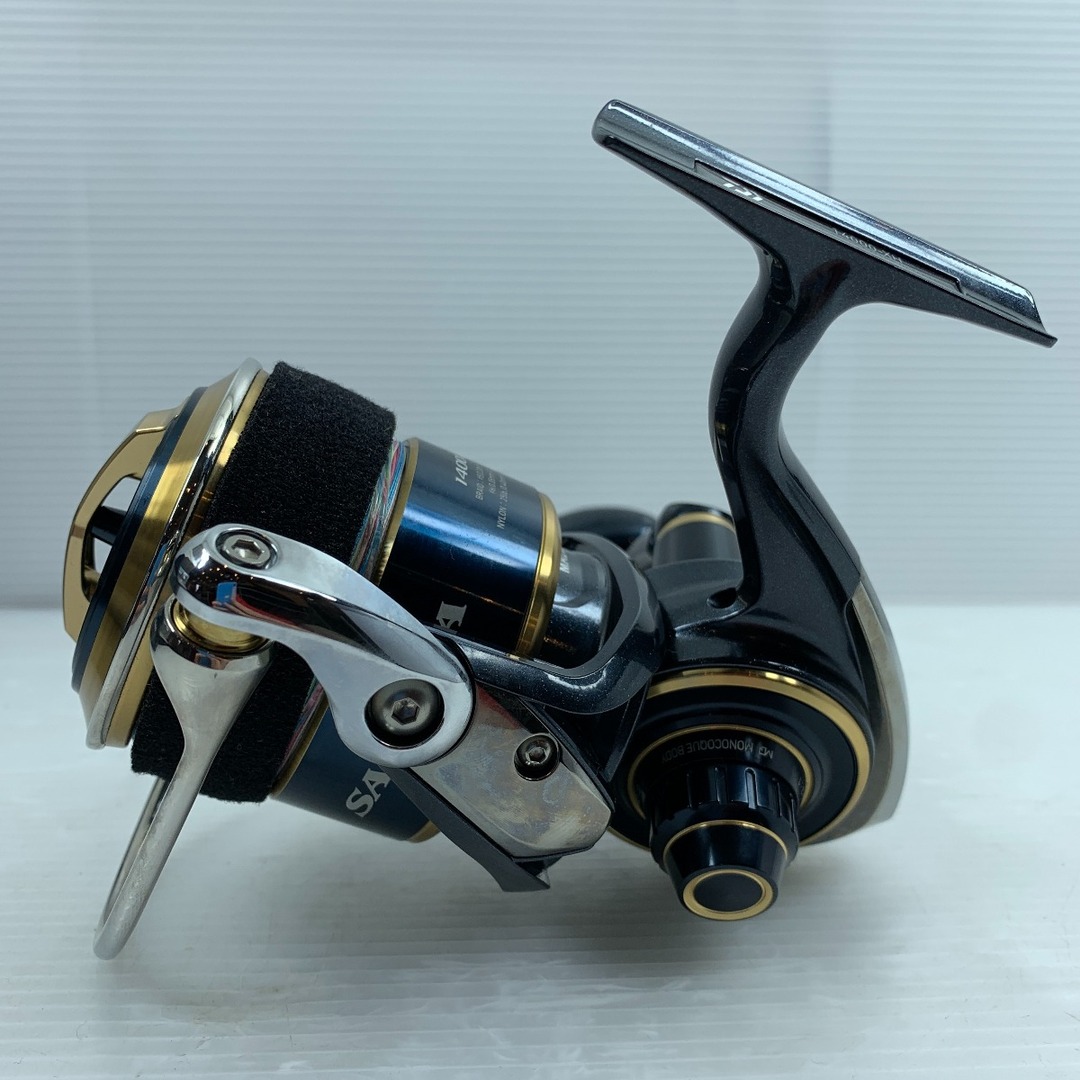 DAIWA(ダイワ)のττDAIWA ダイワ スピニングリール  SALTIGA 箱・布袋付 20ソルティガ 14000-XH スポーツ/アウトドアのフィッシング(リール)の商品写真