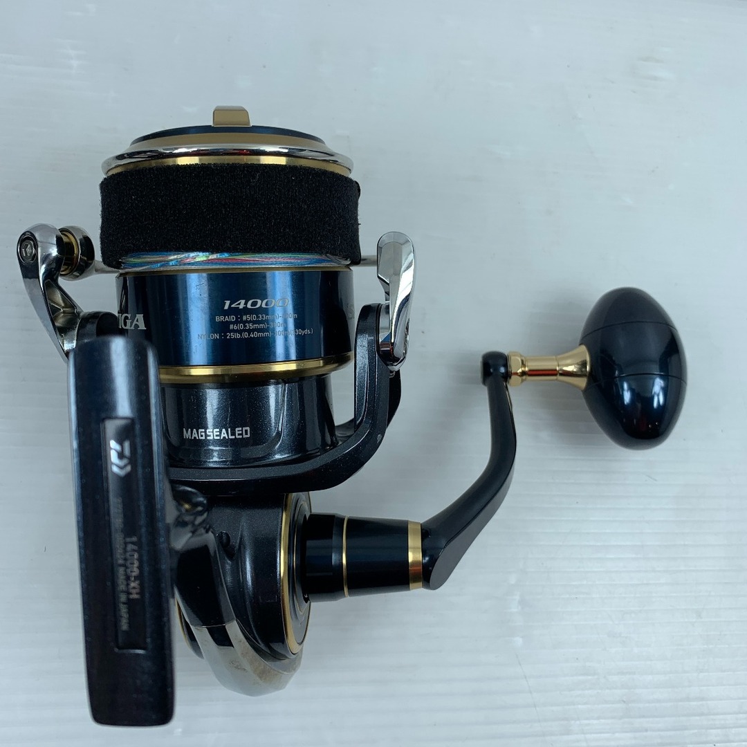 DAIWA(ダイワ)のττDAIWA ダイワ スピニングリール  SALTIGA 箱・布袋付 20ソルティガ 14000-XH スポーツ/アウトドアのフィッシング(リール)の商品写真