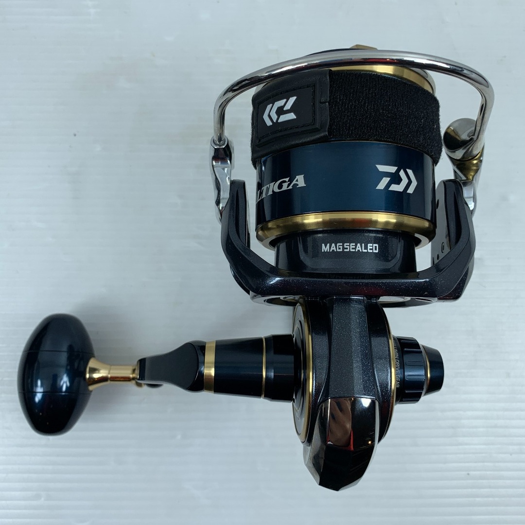 DAIWA(ダイワ)のττDAIWA ダイワ スピニングリール  SALTIGA 箱・布袋付 20ソルティガ 14000-XH スポーツ/アウトドアのフィッシング(リール)の商品写真