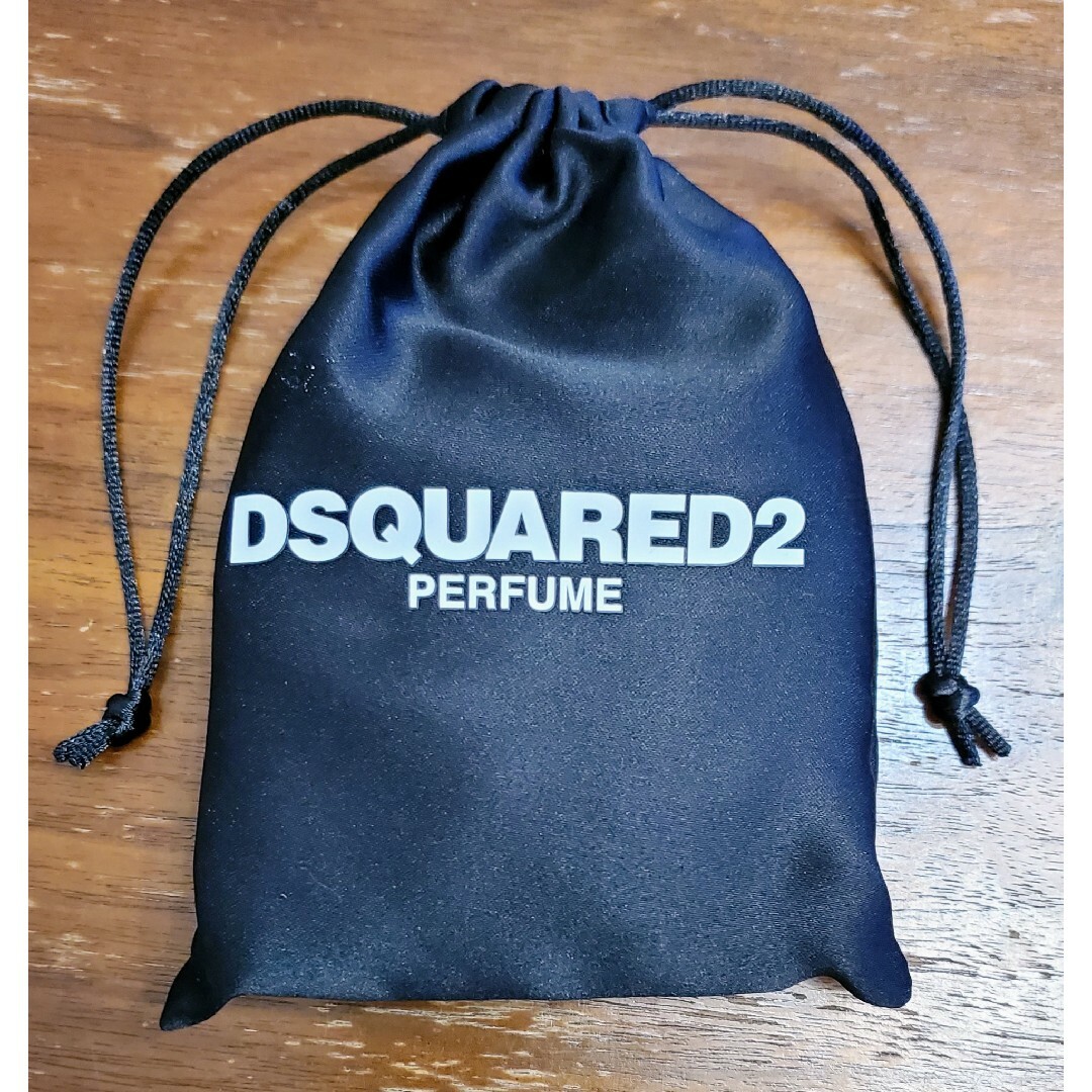 DSQUARED2(ディースクエアード)のディースクエアード2　新品　ユニセックス　非売品　アイマスク インテリア/住まい/日用品の日用品/生活雑貨/旅行(旅行用品)の商品写真