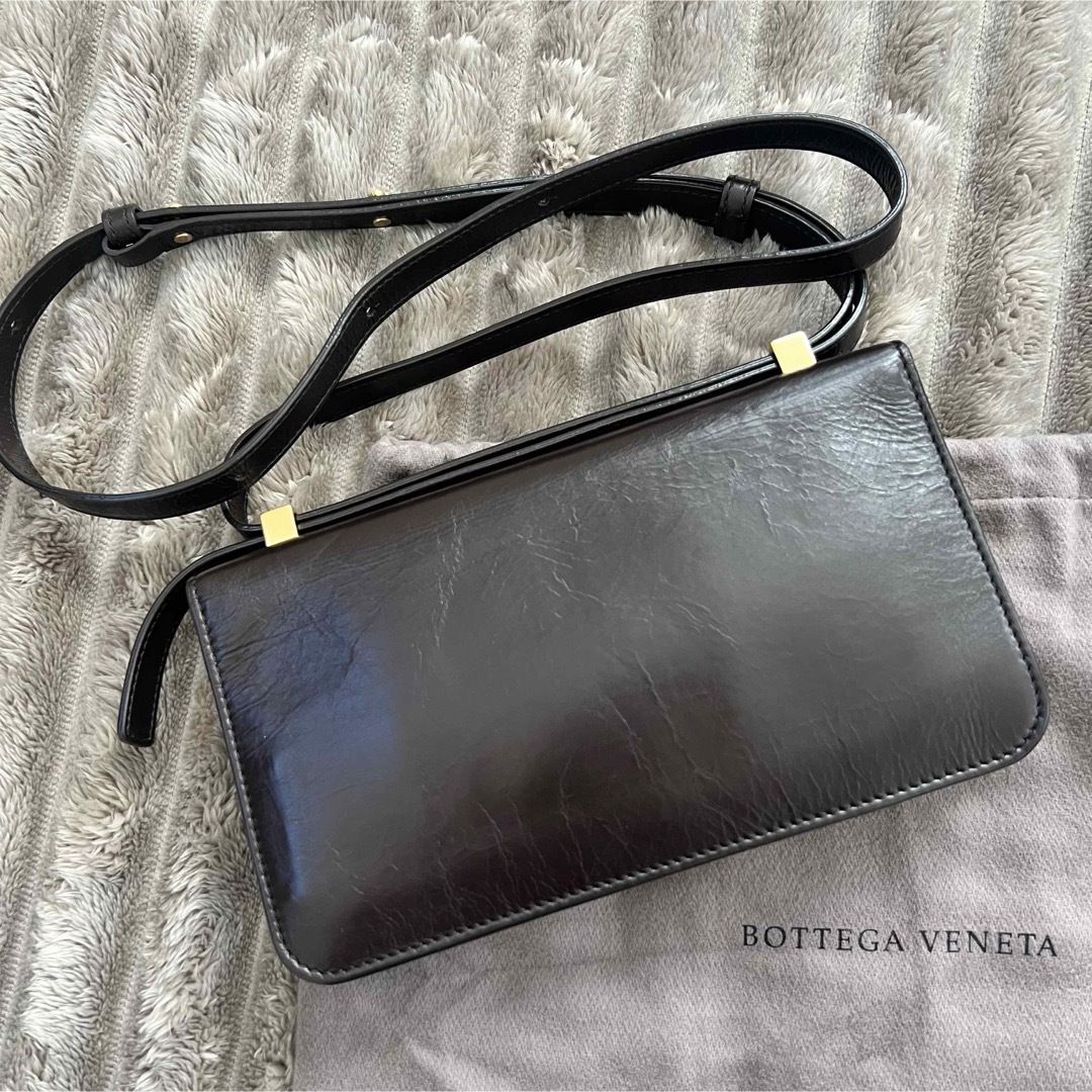 Bottega Veneta(ボッテガヴェネタ)のBOTTEGA VENETA☆ザ・クラシック ミニ ショルダーバッグ レディースのバッグ(ショルダーバッグ)の商品写真