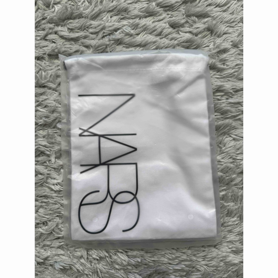 NARS(ナーズ)の【新品】NARS 巾着 コスメ/美容のベースメイク/化粧品(口紅)の商品写真