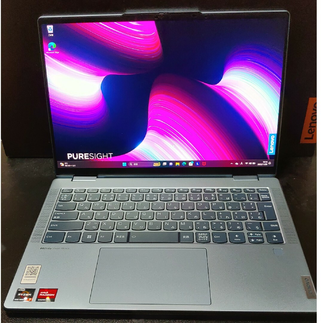 Lenovo yoga 770 2in1のサムネイル