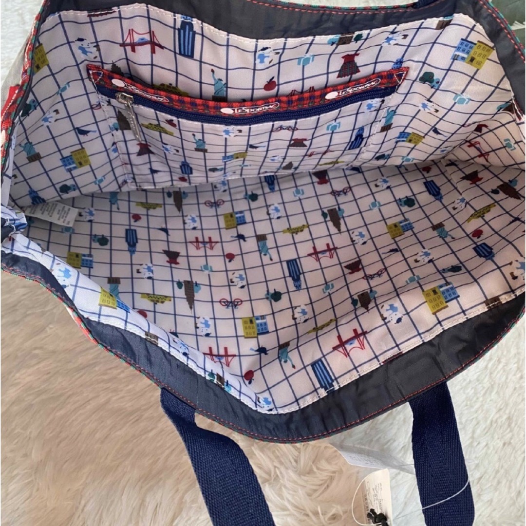 LeSportsac(レスポートサック)の[新品] レスポートサック　ファミリア　トートバッグ レディースのバッグ(トートバッグ)の商品写真