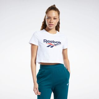 リーボック(Reebok)のReebok リーボック　クラシックス ベクター クロップトップ　Tシャツ　白(Tシャツ(半袖/袖なし))