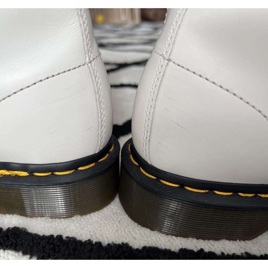 Dr.Martens(ドクターマーチン)のドクターマーチン Dr.Martens ブーツ   ホワイト メンズの靴/シューズ(ブーツ)の商品写真