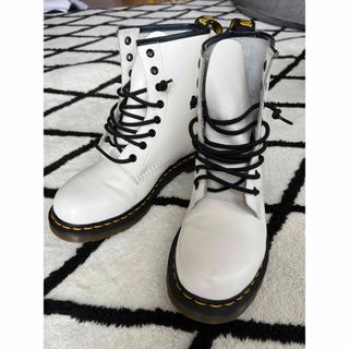 ドクターマーチン(Dr.Martens)のドクターマーチン Dr.Martens ブーツ   ホワイト(ブーツ)