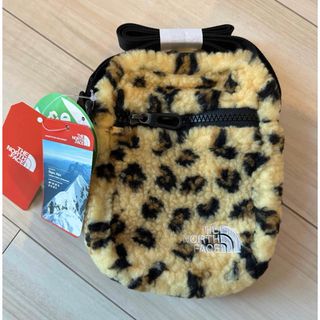 ザノースフェイス(THE NORTH FACE)の新品 ノースフェイス ショルダーバッグ ヒョウ柄(ショルダーバッグ)