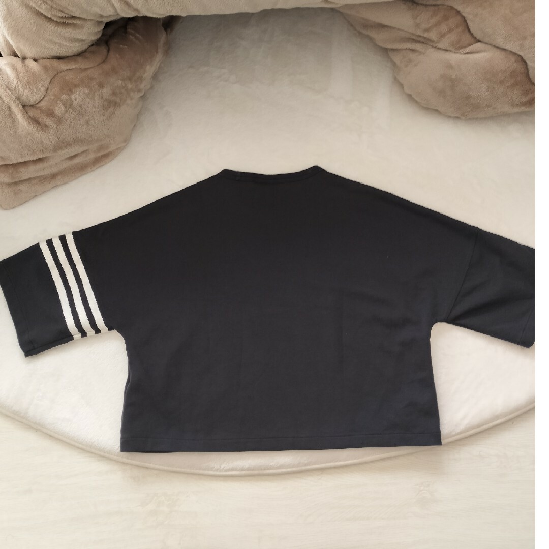 adidas　ブラック　Tシャツ スポーツ/アウトドアのサッカー/フットサル(ウェア)の商品写真