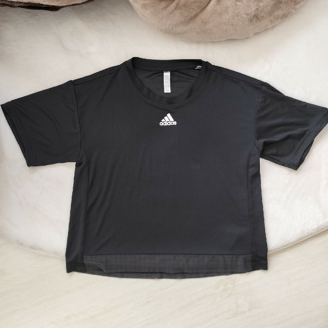 adidas　黒　Tシャツ スポーツ/アウトドアのサッカー/フットサル(ウェア)の商品写真