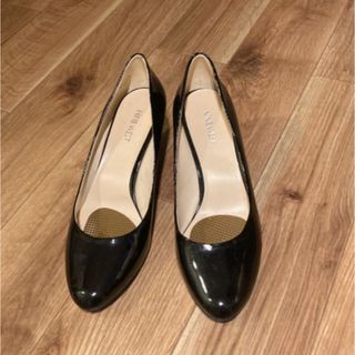 NINE WEST ナインウエスト　エナメルパンプス