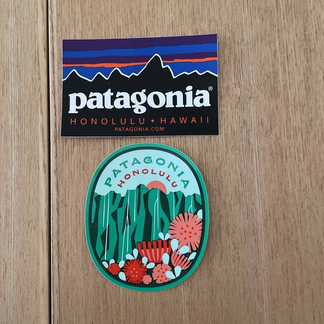 patagonia(パタゴニア)のPatagonia Honolulu ステッカー2枚セット インテリア/住まい/日用品の文房具(シール)の商品写真