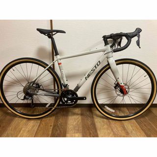 未使用品 美車！NESTO GAVEL-Ｄ470size グラベルロード(自転車本体)