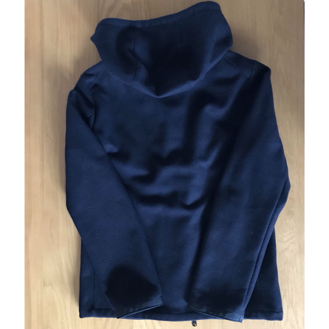 TOMORROWLAND(トゥモローランド)のエディション トゥモローランド　コート　ブラック　フード付き メンズのジャケット/アウター(ピーコート)の商品写真