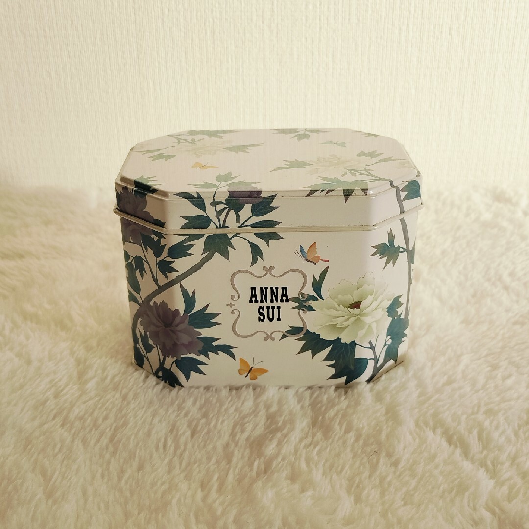 ANNA SUI(アナスイ)のアナスイ　コスメ缶 インテリア/住まい/日用品のインテリア小物(小物入れ)の商品写真