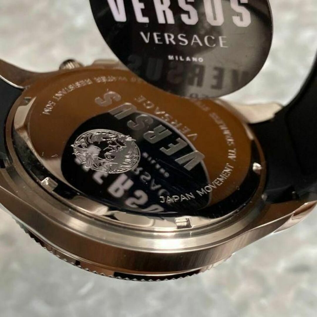 VERSACE(ヴェルサーチ)の新品ヴェルサス/ヴェルサーチ メンズ腕時計 人気ブランド クロノグラフ シリコン メンズの時計(腕時計(アナログ))の商品写真
