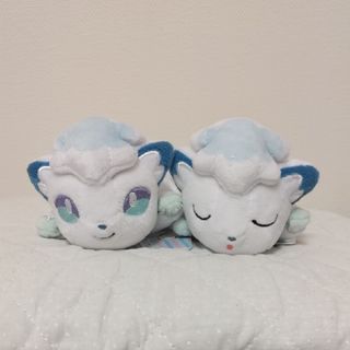 ポケモン(ポケモン)のチロル様専用 ポケモン くったりぬいぐるみ アローラロコン おやすみver.(ぬいぐるみ)