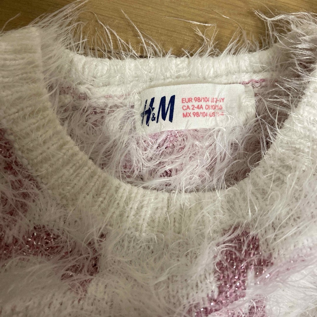 H&M(エイチアンドエム)のニット　100 キッズ/ベビー/マタニティのキッズ服女の子用(90cm~)(ニット)の商品写真