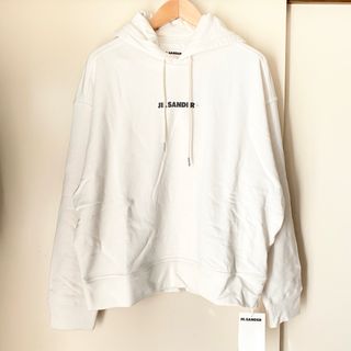 ジルサンダー(Jil Sander)の【JIL SANDER+】ジルサンダー プラス ロゴ フーディ (新品)(パーカー)