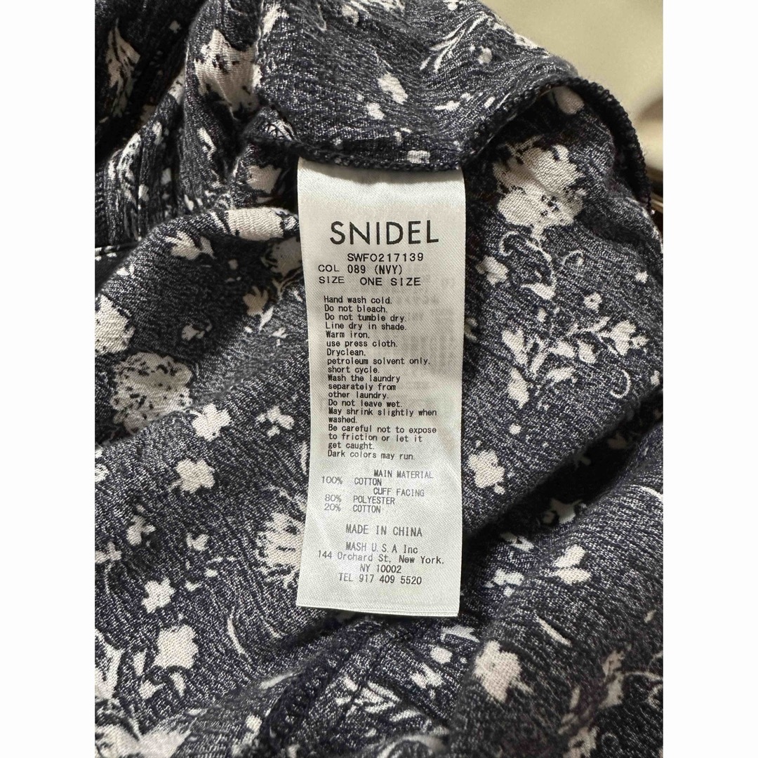 SNIDEL(スナイデル)のSNIDEL 花柄ワンピース レディースのワンピース(ロングワンピース/マキシワンピース)の商品写真