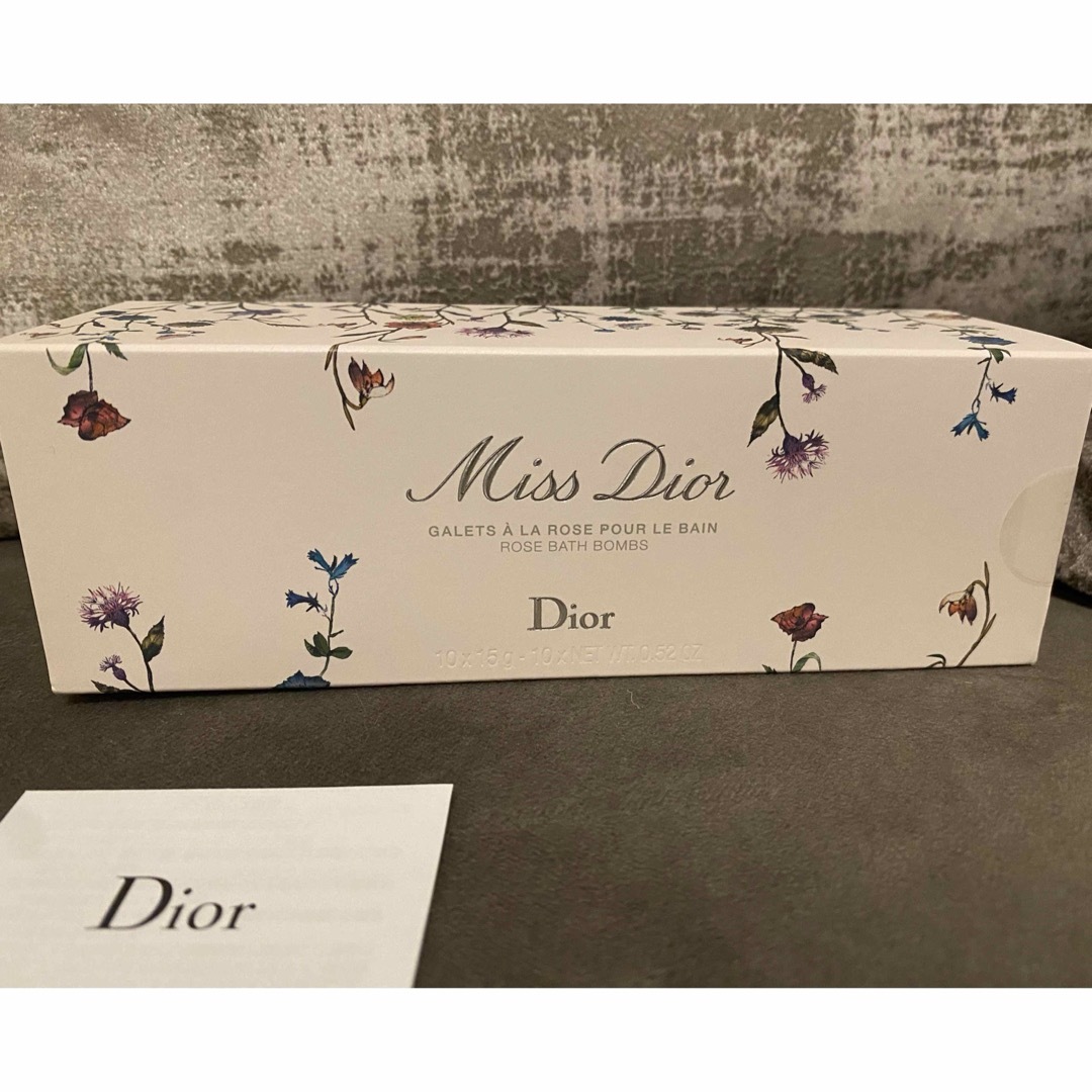 Dior(ディオール)の新品未開封　DIOR / ミス ディオール ローズ バスボム(数量限定品) コスメ/美容のボディケア(入浴剤/バスソルト)の商品写真