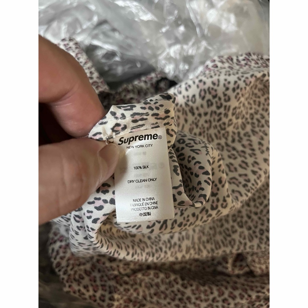 Supreme(シュプリーム)のSupreme Leopard Silk S/S Shirt 22SS メンズのトップス(シャツ)の商品写真