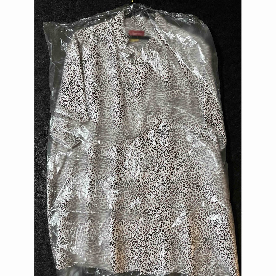 Supreme(シュプリーム)のSupreme Leopard Silk S/S Shirt 22SS メンズのトップス(シャツ)の商品写真