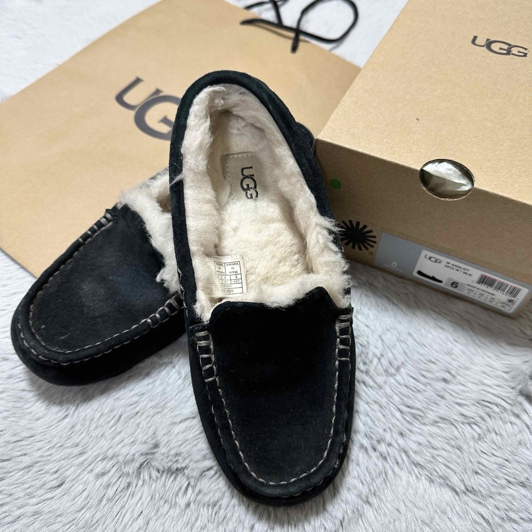 スリッポン/モカシンUGG アグモンスレー　モカシン　スリッポン23㎝