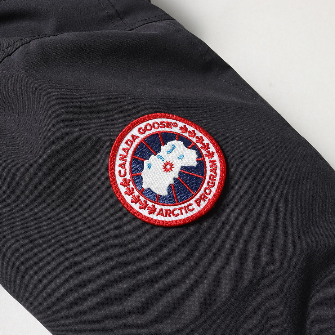 CANADA GOOSE(カナダグース)のCANADA GOOSE カナダグース ダウン ジャケット サイズ:FUSION S ファー フード ポリコットン ダウン コート CHATEAU PARKA 3426MA シャトー パーカー ネイビー 紺 アウター ブルゾン【メンズ】【中古】 メンズのジャケット/アウター(ダウンジャケット)の商品写真