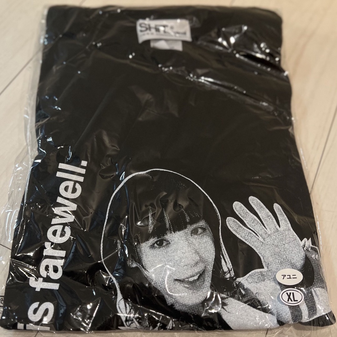 BiSH(ビッシュ)のBiSH アユニD Tシャツ　XL エンタメ/ホビーのタレントグッズ(アイドルグッズ)の商品写真