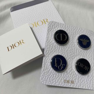 ディオール(Dior)の︎新品未使用︎✿ Dior ピンバッジ(バッジ/ピンバッジ)