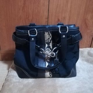 コーチ(COACH)のコーチ　ショルダーバッグ(ショルダーバッグ)