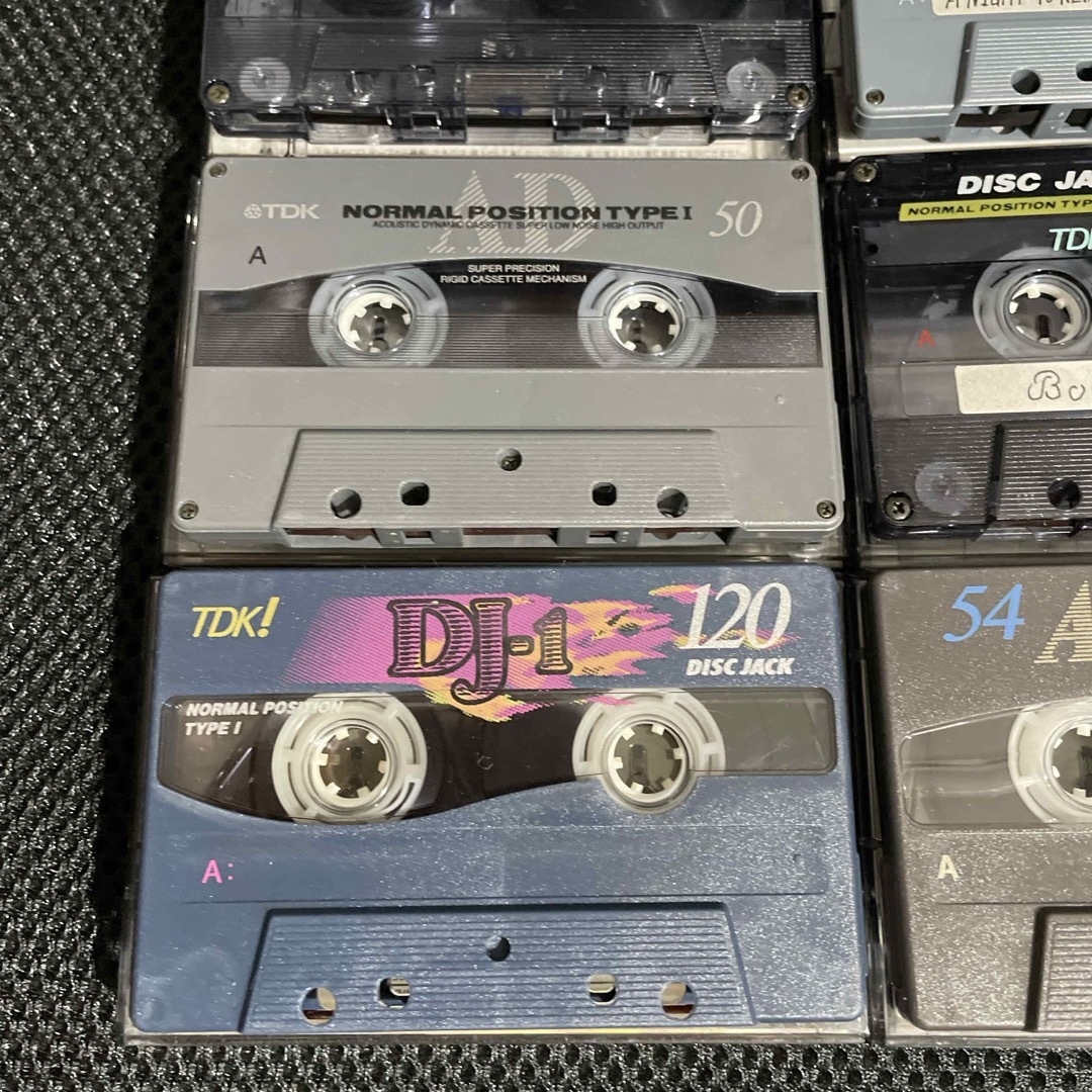 TDK(ティーディーケイ)の【匿名配送】TDKカセットテープ中古8本セット、クイックテーププロテクター付 エンタメ/ホビーのCD(その他)の商品写真
