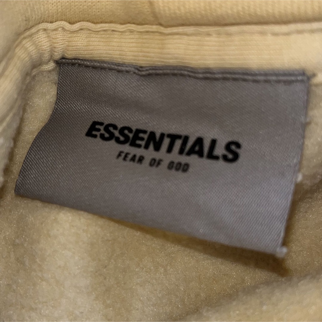 FEAR OF GOD(フィアオブゴッド)の送料込み！essentials パーカーL MR.PORTER限定カラー メンズのトップス(パーカー)の商品写真