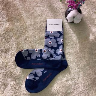 マリメッコ(marimekko)の[新品]マリメッコmarimekko靴下(BLACK+グレーウニッコ柄)(ソックス)