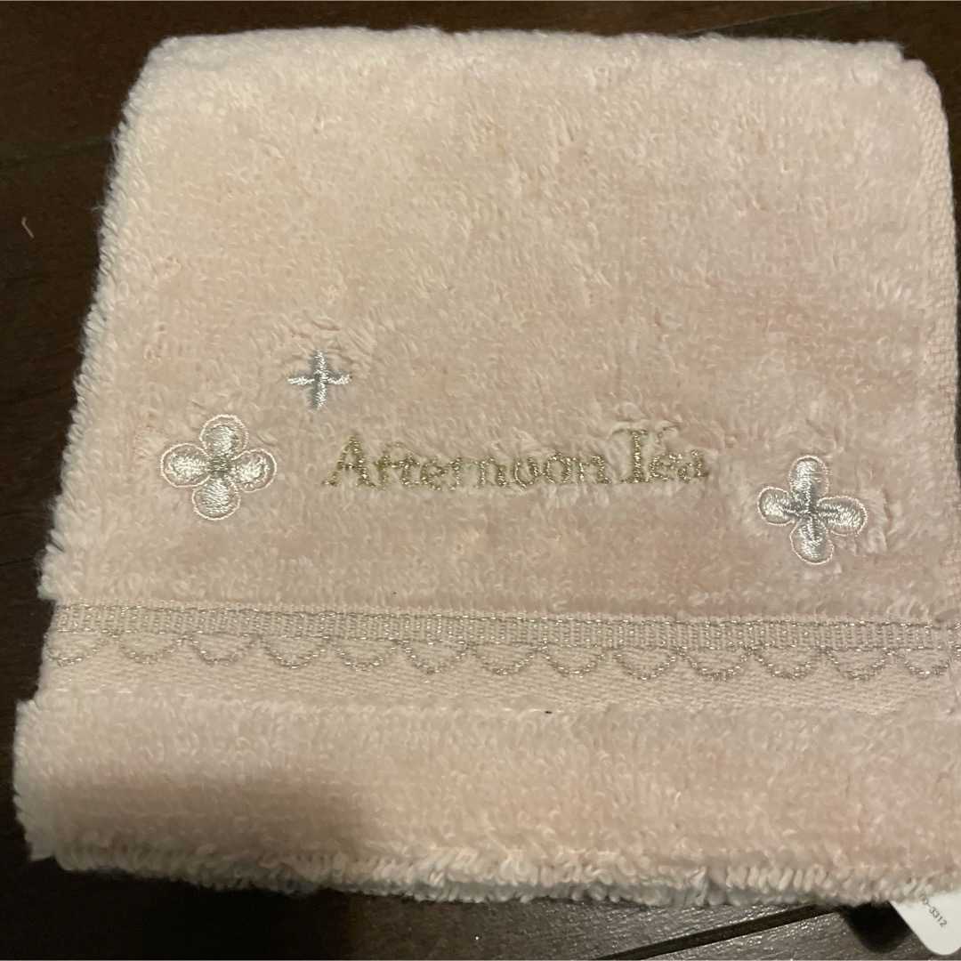 AfternoonTea(アフタヌーンティー)の新品未使用品/アフタヌーンティーのタオルハンカチ２枚セット レディースのファッション小物(ハンカチ)の商品写真