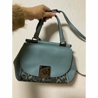 COACH - 値下げ交渉可能【入手困難】新品☆大人気!COACHカメラ 16 ...