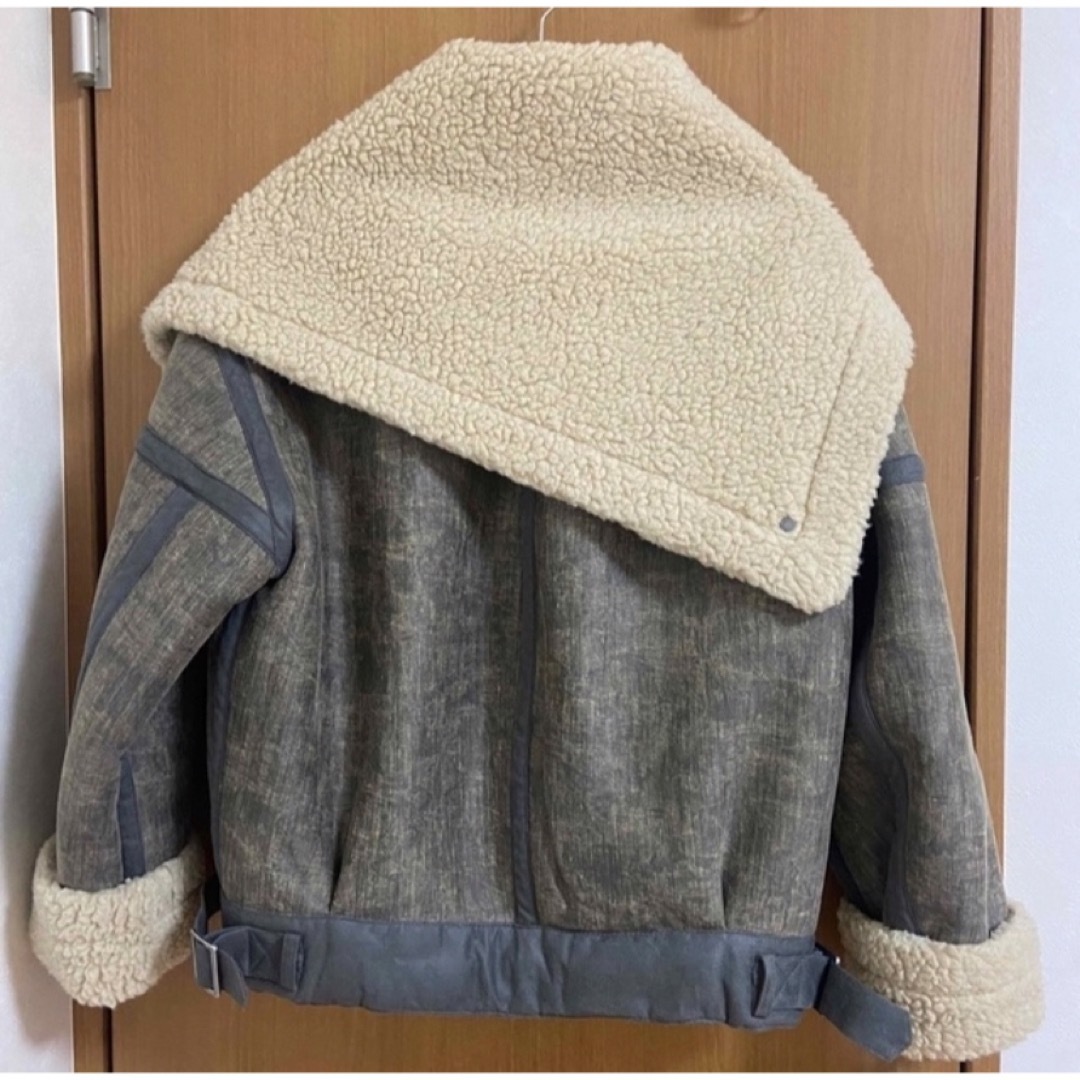 MM6(エムエムシックス)のPERVERZE ムートンコート レディースのジャケット/アウター(ムートンコート)の商品写真
