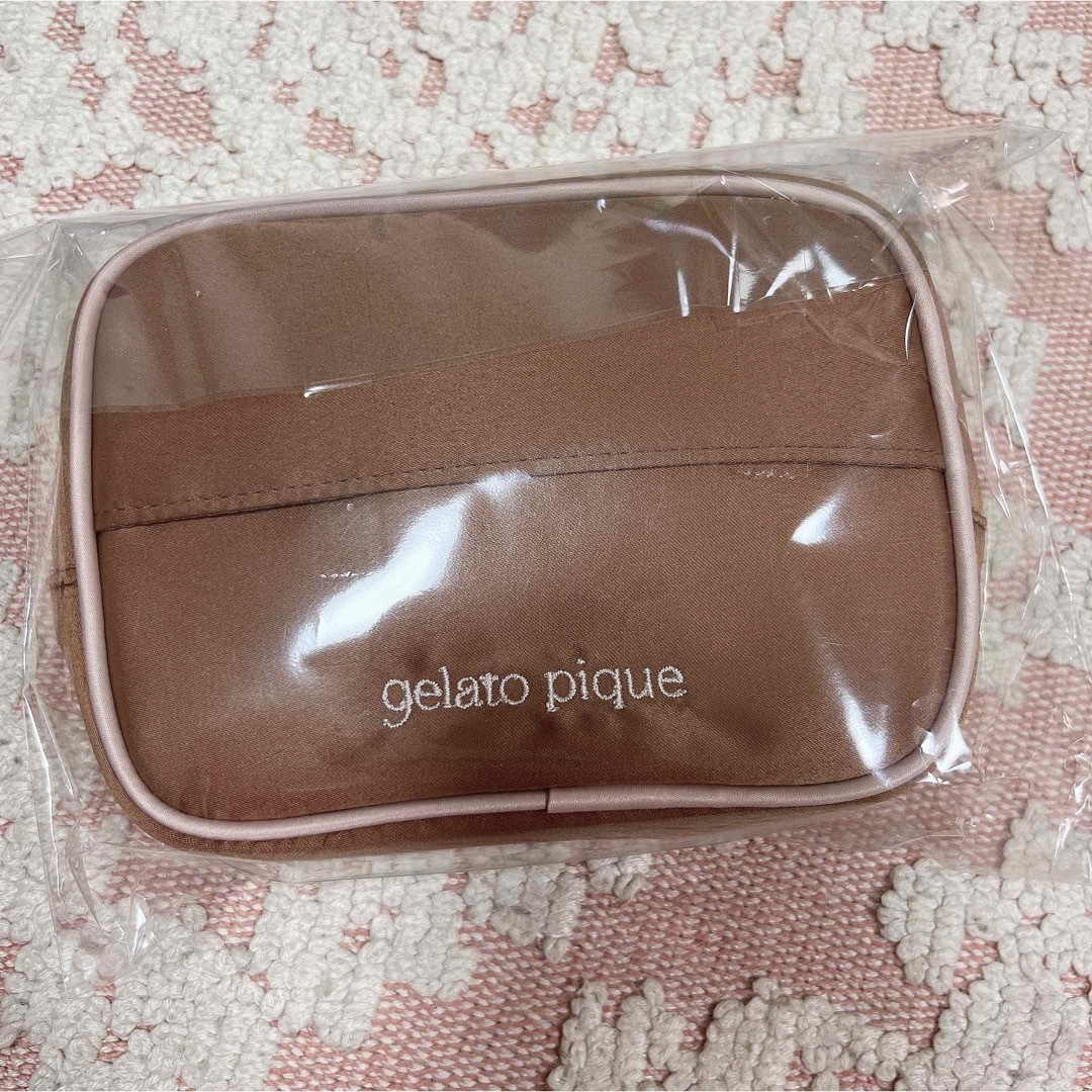 gelato pique(ジェラートピケ)のgelato pique ジェラート ピケ　リボンスクエアポーチ　ブラウン レディースのファッション小物(ポーチ)の商品写真