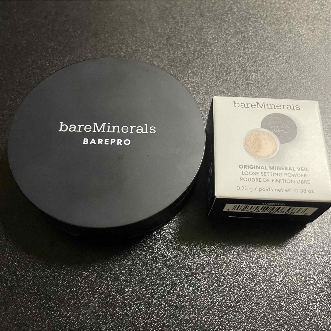 bareMinerals(ベアミネラル)のベアミネラル ベアプロ16HRパウダーファンデーション フェア10 コスメ/美容のベースメイク/化粧品(ファンデーション)の商品写真