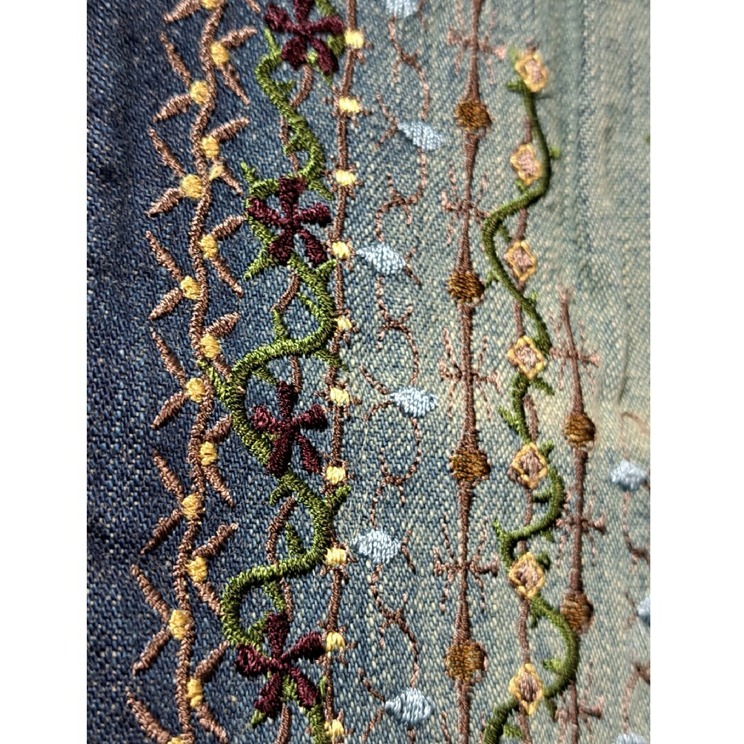 glamb - 未使用 glamb ベスト ユーズド加工 ジレ 刺繍 縦 インディゴの通販 by ensanen's shop|グラムならラクマ glamb - 未使用 glamb ベスト ユーズド加工 ジレ 刺繍 縦 インディゴの通販 by ensanen's shop|グラムならラクマ