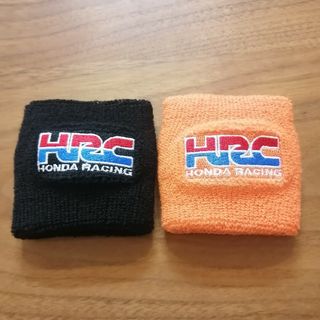 ホンダ(ホンダ)のHRC HONDA  RACING 黒＆オレンジ マスターシリンダーカバー×2個(装備/装具)