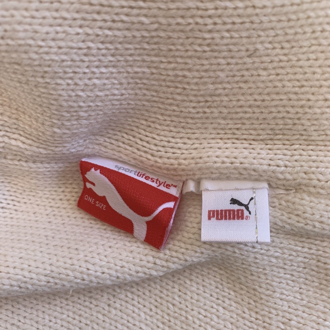 PUMA(プーマ)のPUMA   プーマ　 ニットキャップ　ビーニー 白 スパンコール  メンズの帽子(ニット帽/ビーニー)の商品写真