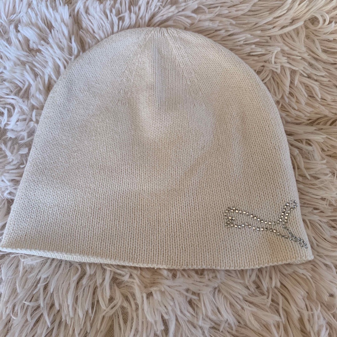 PUMA(プーマ)のPUMA   プーマ　 ニットキャップ　ビーニー 白 スパンコール  メンズの帽子(ニット帽/ビーニー)の商品写真